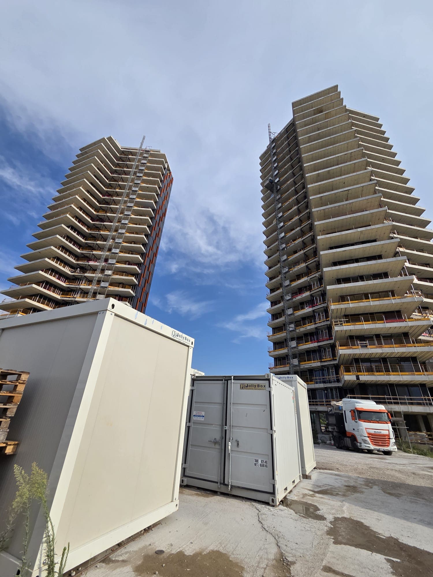 Parete in blocchi di argilla espansa, tamponamento di edificio industriale