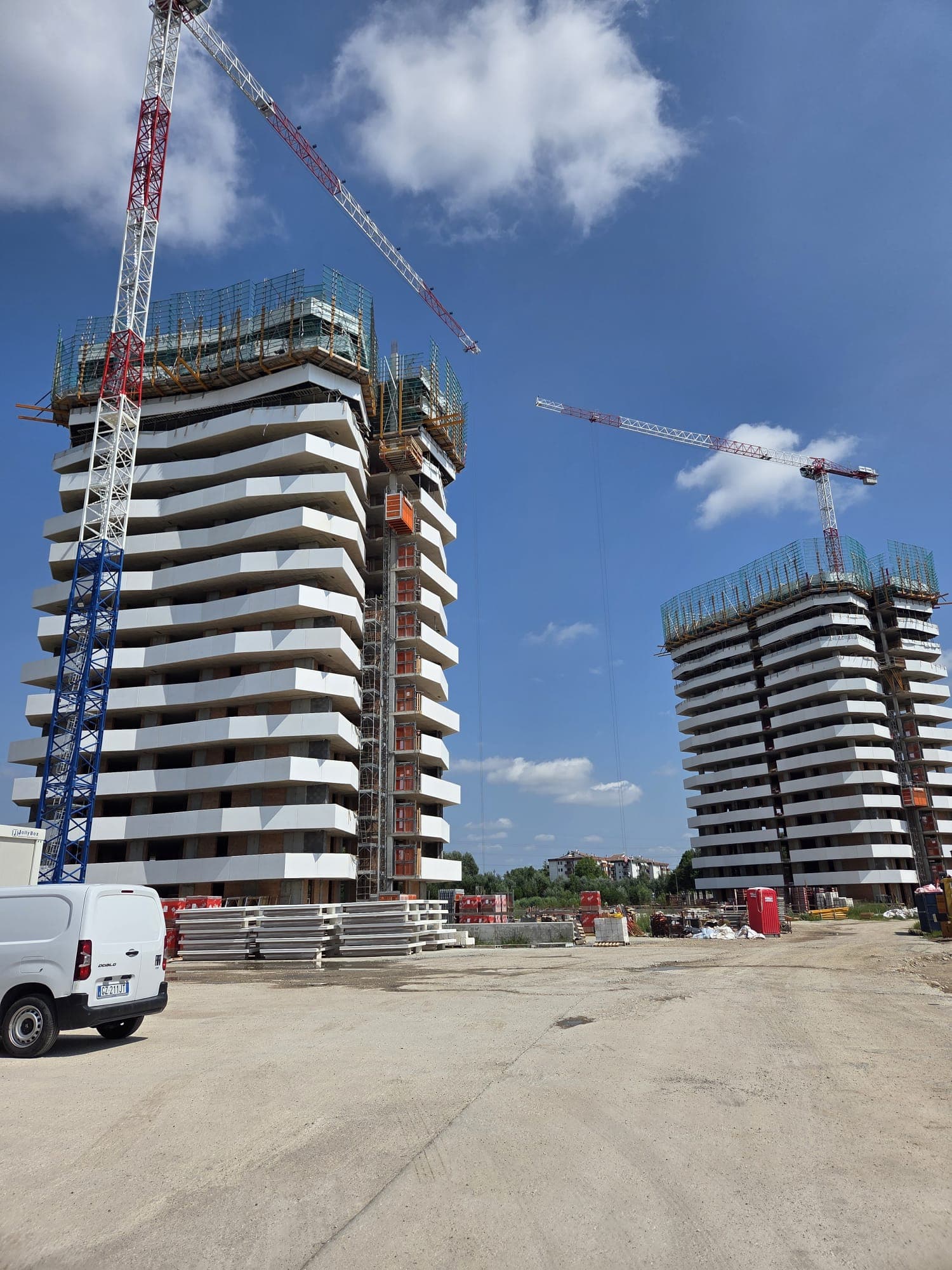 Tamponamento in blocchi di argilla espansa, cantiere industriale